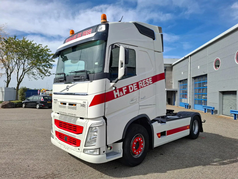 Volvo FH4-460 / VEB+ / HYDRAULICS / TUV:31-10-2025 / GEN2 V2 SMART TACHO / LWDS / SIDESKIRTS / FRIDGE / EURO-6 / 2018 - Тягач: фото 1 Volvo FH4-460 / VEB+ / HYDRAULICS / TUV:31-10-2025 / GEN2 V2 SMART TACHO / LWDS / SIDESKIRTS / FRIDGE / EURO-6 / 2018 - Тягач: фото 1