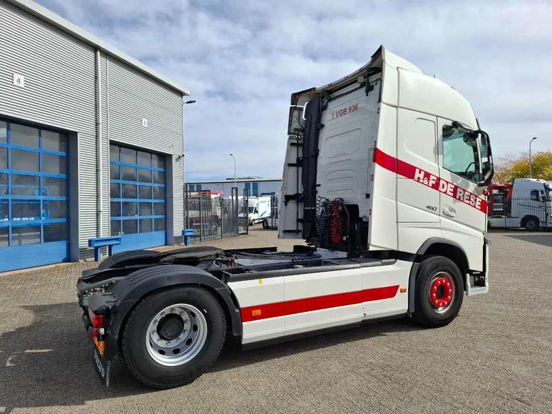 Volvo FH4-460 / VEB+ / HYDRAULICS / TUV:31-10-2025 / GEN2 V2 SMART TACHO / LWDS / SIDESKIRTS / FRIDGE / EURO-6 / 2018 - Тягач: фото 5 Volvo FH4-460 / VEB+ / HYDRAULICS / TUV:31-10-2025 / GEN2 V2 SMART TACHO / LWDS / SIDESKIRTS / FRIDGE / EURO-6 / 2018 - Тягач: фото 5