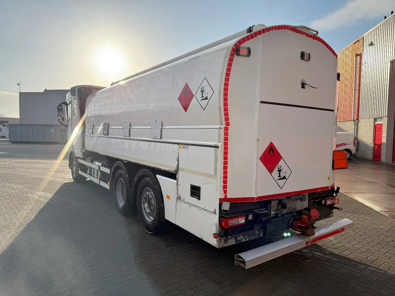 Volvo FH5-500 6X2 / ENGINE RUNNING / LIFT+LENKACHSE / FULL AIR / ADR / EUROTANK / 9-TON FRONT AXLE / EURO-6 / 2022 - Грузовик-цистерна: фото 3 Volvo FH5-500 6X2 / ENGINE RUNNING / LIFT+LENKACHSE / FULL AIR / ADR / EUROTANK / 9-TON FRONT AXLE / EURO-6 / 2022 - Грузовик-цистерна: фото 3