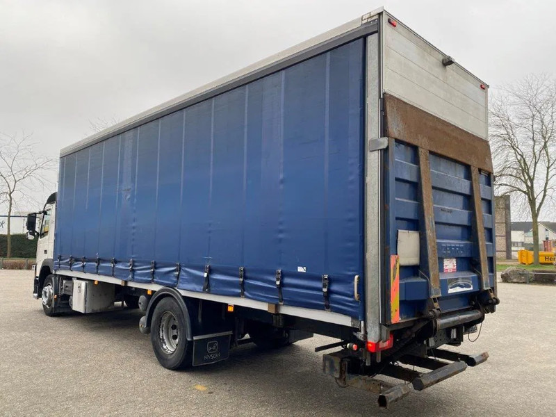 Volvo FM11-330 / LOW KM'S:472120 KM / LWDS / FULL-AIR / NAVI / CURTAIN SAILS / PLATFORM 2500KG / AUTOMATIC / EURO-6 / 2016 - Тентованный грузовик: фото 3 Volvo FM11-330 / LOW KM'S:472120 KM / LWDS / FULL-AIR / NAVI / CURTAIN SAILS / PLATFORM 2500KG / AUTOMATIC / EURO-6 / 2016 - Тентованный грузовик: фото 3