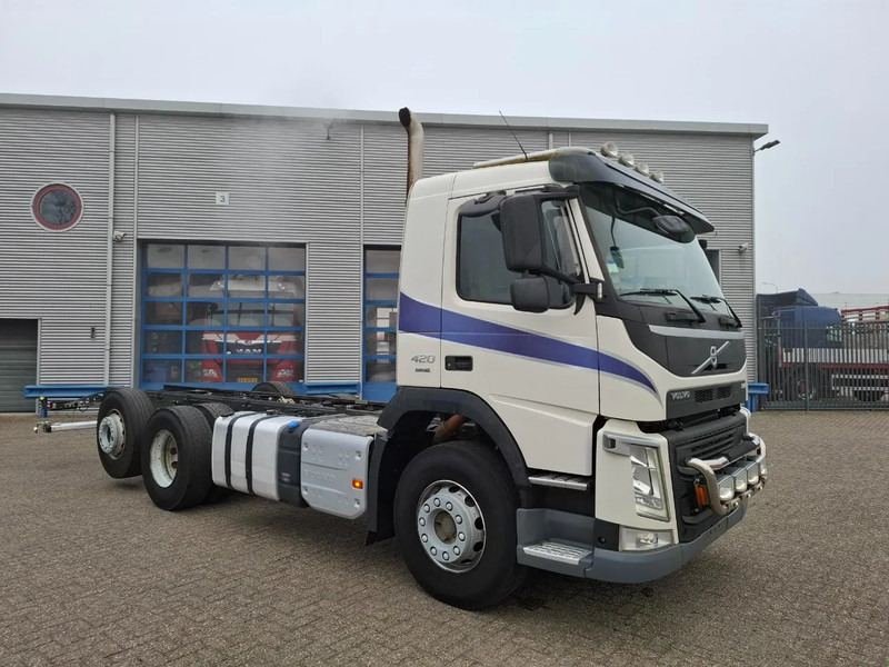 Volvo FM4-420 / VEB+ / LWDS / LIFT+LENKACHSE / ONLY:336223 KM / INLINER / AUTOMATIC / EURO-6 / 2018 - Грузовик-шасси: фото 2 Volvo FM4-420 / VEB+ / LWDS / LIFT+LENKACHSE / ONLY:336223 KM / INLINER / AUTOMATIC / EURO-6 / 2018 - Грузовик-шасси: фото 2