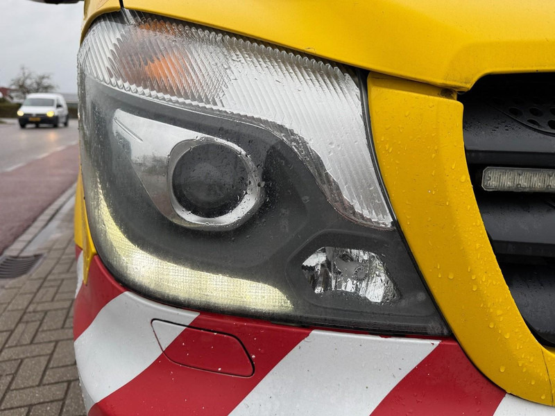 Цельнометаллический фургон Mercedes-Benz 319 L2/H1 BF3 Begleit-/Convooi-/Begleiding-/Camper: фото 9 Цельнометаллический фургон Mercedes-Benz 319 L2/H1 BF3 Begleit-/Convooi-/Begleiding-/Camper: фото 9