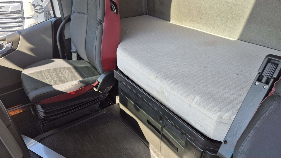 VOLVO FH 460 EURO 6 - Тягач: фото 5 VOLVO FH 460 EURO 6 - Тягач: фото 5