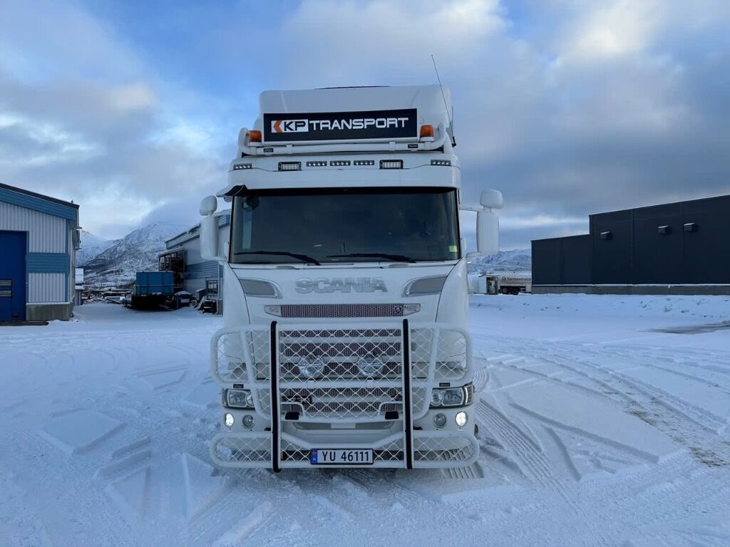 SCANIA R730 Highline - Грузовик с закрытым кузовом: фото 2 SCANIA R730 Highline - Грузовик с закрытым кузовом: фото 2