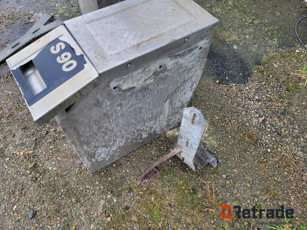 Sandspridare för lastbil Autoline S90 - Строительное оборудование: фото 4 Sandspridare för lastbil Autoline S90 - Строительное оборудование: фото 4