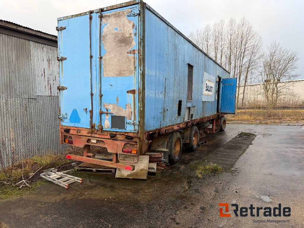 Släpvagn med skåp - Прицеп-фургон: фото 1 Släpvagn med skåp - Прицеп-фургон: фото 1