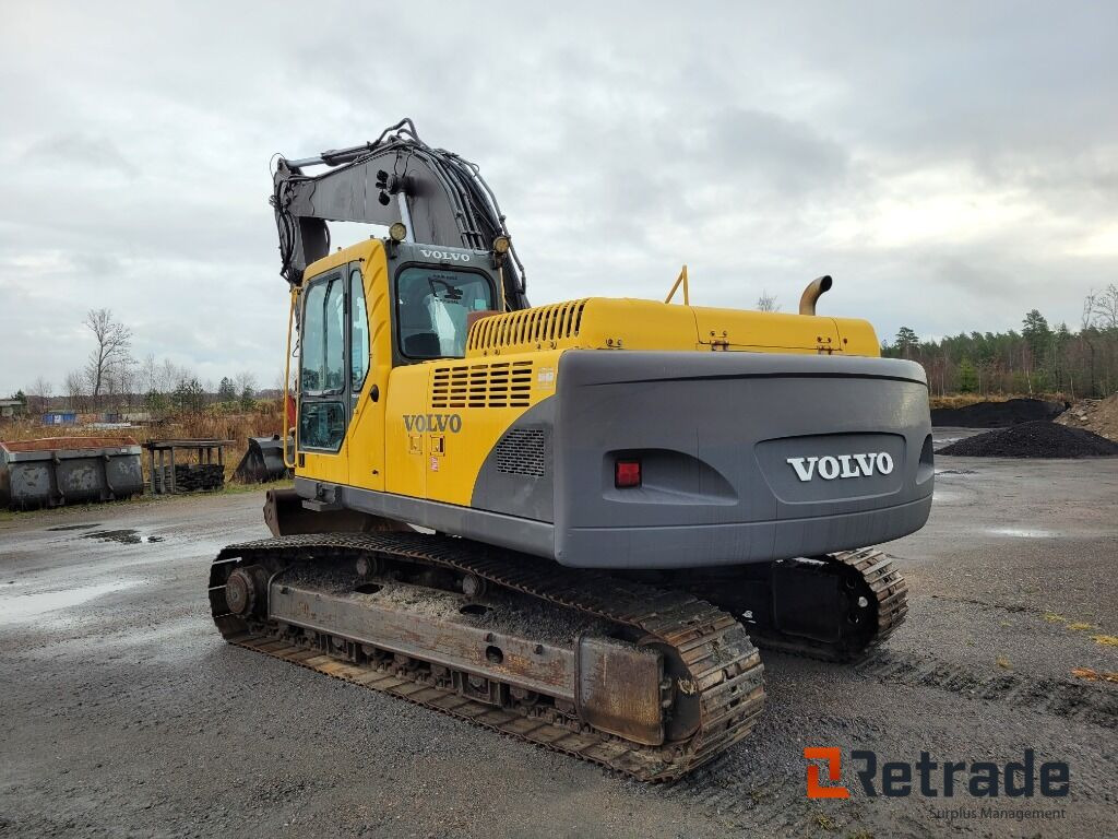 Grävmaskin Volvo EC 240B NLC med tiltrotator och redskap - Строительная техника: фото 4 Grävmaskin Volvo EC 240B NLC med tiltrotator och redskap - Строительная техника: фото 4