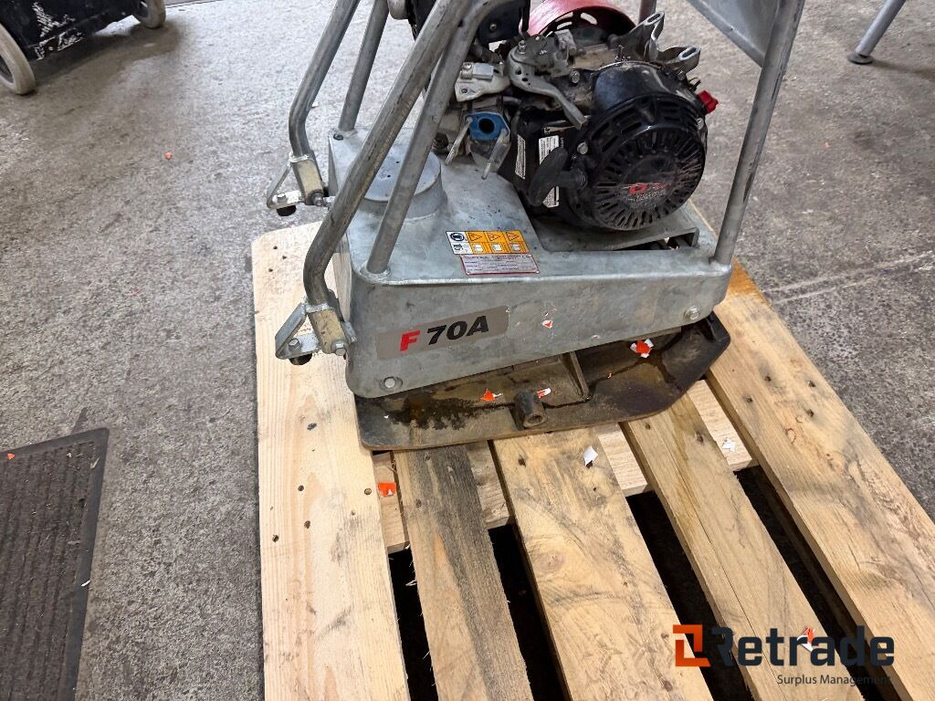 Vibroplatta Swepac F70A - Строительное оборудование: фото 4 Vibroplatta Swepac F70A - Строительное оборудование: фото 4