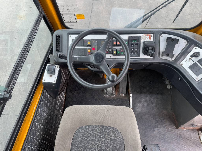 Терминальный тягач Terberg YT222 - Dutch truck / Automatic / 55t Payload: фото 7