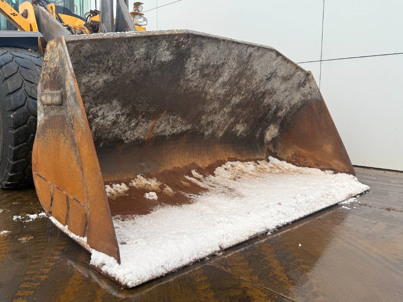 Колёсный погрузчик Volvo L120H - 3rd Function / Quick Coupler: фото 18 Колёсный погрузчик Volvo L120H - 3rd Function / Quick Coupler: фото 18