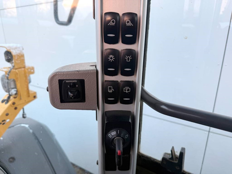 Колёсный погрузчик Volvo L120H - 3rd Function / Quick Coupler: фото 13 Колёсный погрузчик Volvo L120H - 3rd Function / Quick Coupler: фото 13