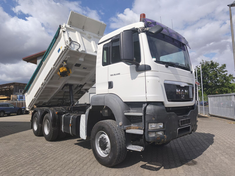 MAN TGS 26.400 6x6 GL Meiller Dreiseitenkipper Bordmatik Plane Euro - Самосвал: фото 5 MAN TGS 26.400 6x6 GL Meiller Dreiseitenkipper Bordmatik Plane Euro - Самосвал: фото 5