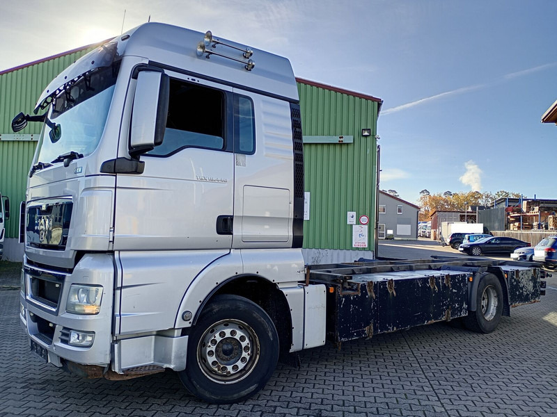 MAN TGX 18.440 - Грузовик-шасси: фото 2 MAN TGX 18.440 - Грузовик-шасси: фото 2
