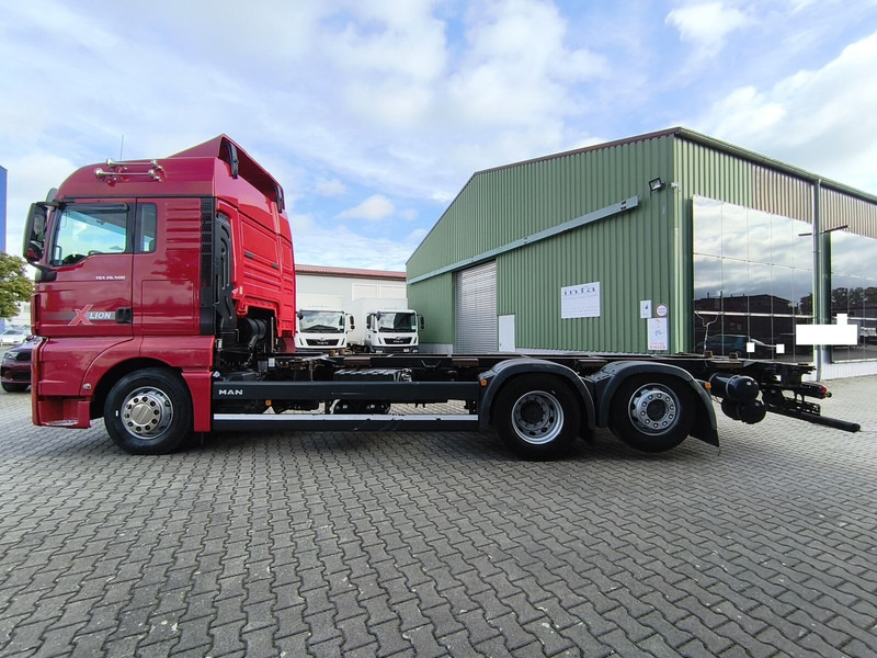 MAN TGX 26.500 BDF 6x2 Euro 6 Standard Lift+Lenk (29) - Грузовик-шасси: фото 5 MAN TGX 26.500 BDF 6x2 Euro 6 Standard Lift+Lenk (29) - Грузовик-шасси: фото 5