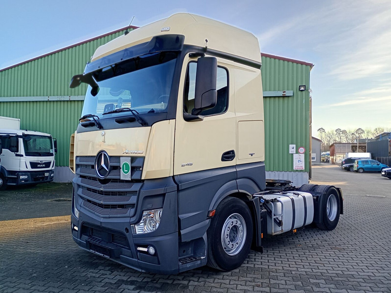 Mercedes-Benz Actros 1845 - Тягач: фото 1 Mercedes-Benz Actros 1845 - Тягач: фото 1