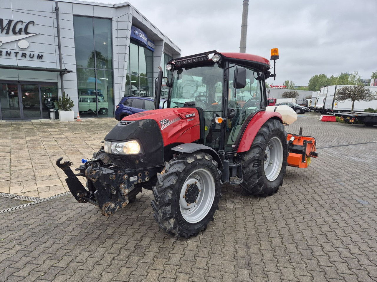 Case IH Farmall 75 / 2022 / Only 1853 MTH / Sweeper + Plow Extra / 1 OWN - Трактор: фото 3 Case IH Farmall 75 / 2022 / Only 1853 MTH / Sweeper + Plow Extra / 1 OWN - Трактор: фото 3