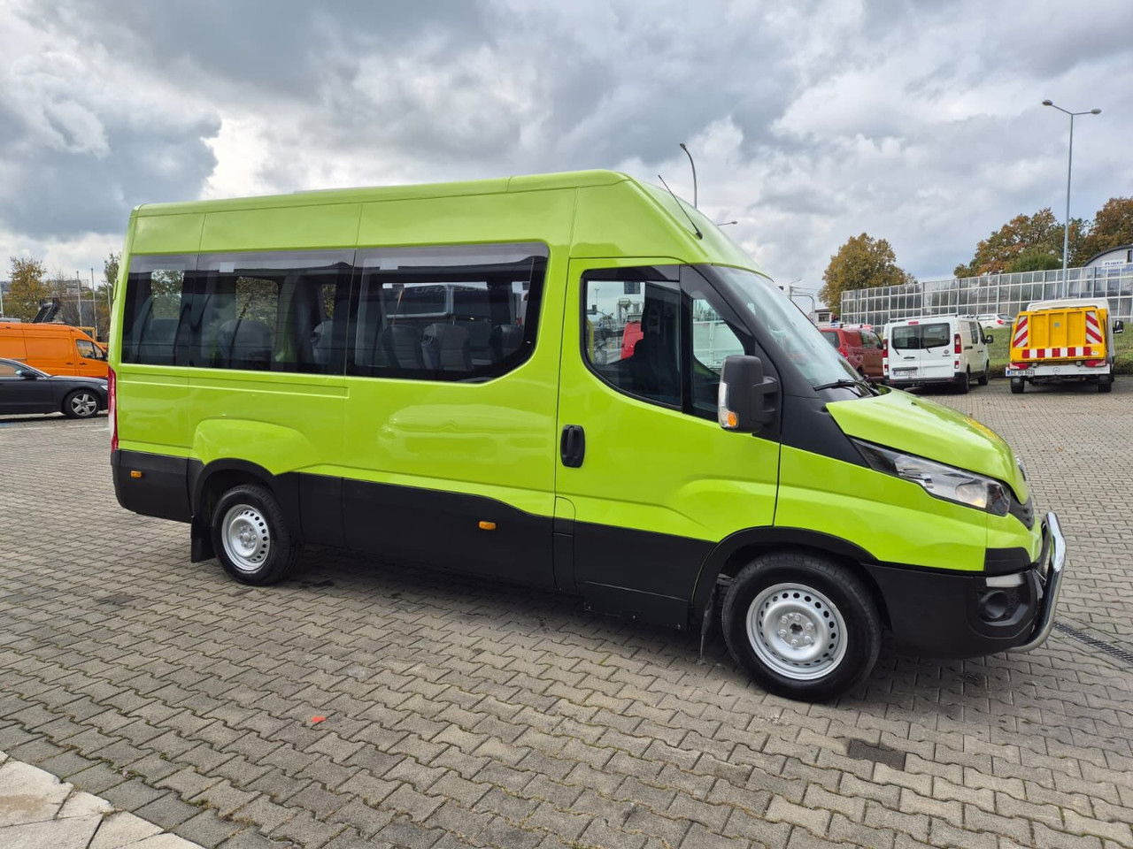 Iveco Daily 35S12 Hi-Matic / 10 Seats / Super Condition - Микроавтобус, Пассажирский фургон: фото 5 Iveco Daily 35S12 Hi-Matic / 10 Seats / Super Condition - Микроавтобус, Пассажирский фургон: фото 5