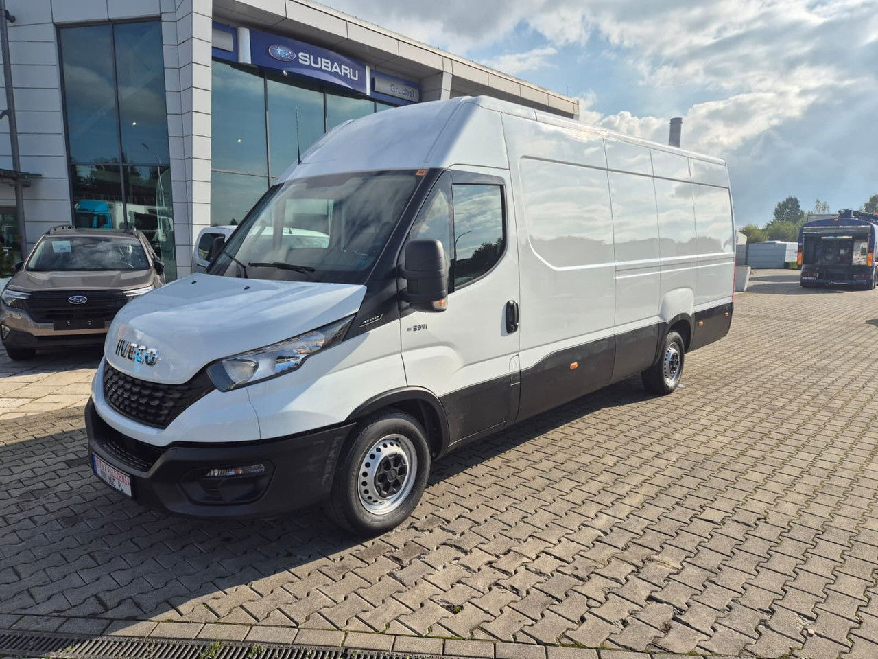 Iveco Daily 35S14 L4H3 - Цельнометаллический фургон: фото 1 Iveco Daily 35S14 L4H3 - Цельнометаллический фургон: фото 1