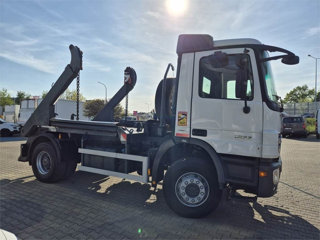 Mercedes-Benz Actros 1832 / FORNAL 180 / 1 OWNER / SERVICED! - Портальный бункеровоз: фото 5 Mercedes-Benz Actros 1832 / FORNAL 180 / 1 OWNER / SERVICED! - Портальный бункеровоз: фото 5