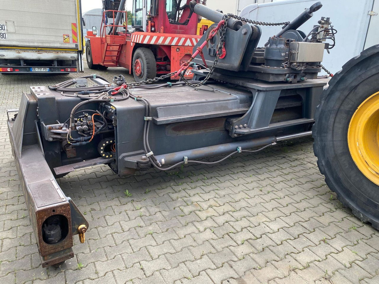 ELME 817 Spreader / Chwytak na kontenery Elme Spreader / Chwytak na kontenery - Навесное оборудование для Ричтраков: фото 5 ELME 817 Spreader / Chwytak na kontenery Elme Spreader / Chwytak na kontenery - Навесное оборудование для Ричтраков: фото 5