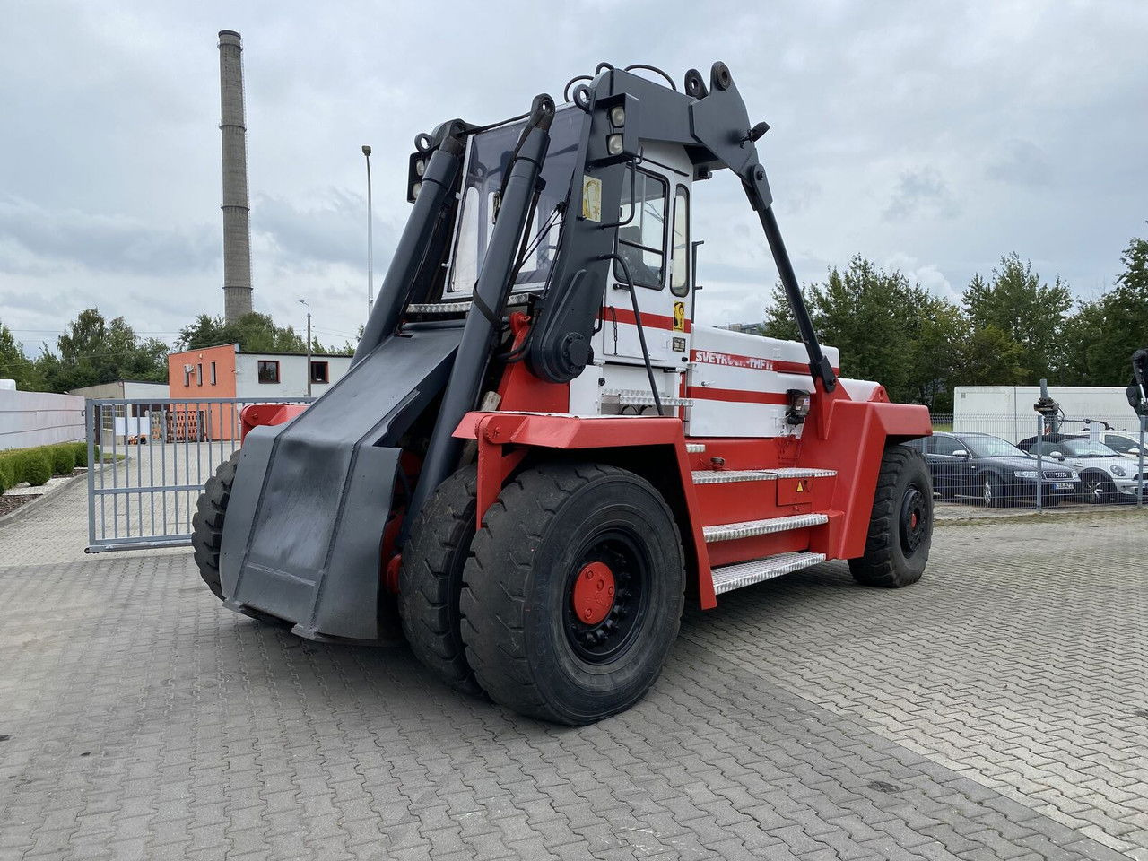 Svetruck TMF 12/9 HB / 1 Owner / Reach Stacker / Elme Sprea DER Svetruck TMF 12/9 HB / 1 Owner / Reach Stacker / Elme Sprea DER - Вилочный погрузчик: фото 4 Svetruck TMF 12/9 HB / 1 Owner / Reach Stacker / Elme Sprea DER Svetruck TMF 12/9 HB / 1 Owner / Reach Stacker / Elme Sprea DER - Вилочный погрузчик: фото 4