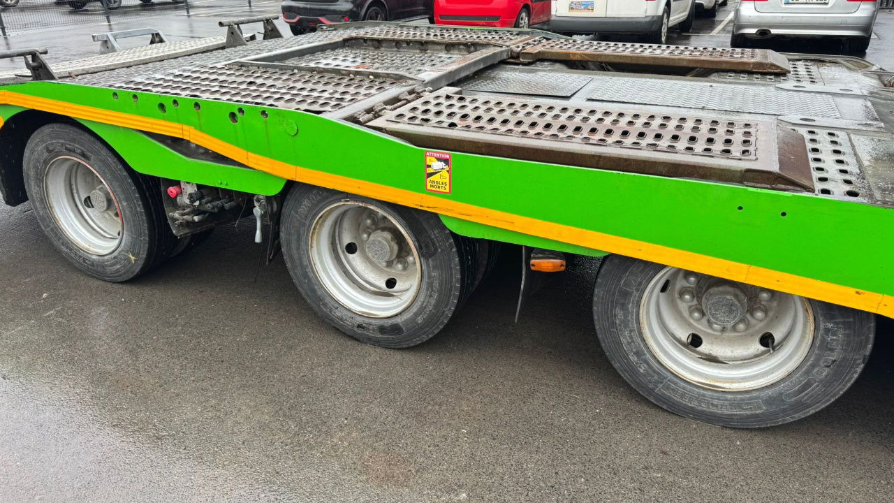Mercedes-Benz Actros 1846 4x2 LKW transporter + Boerner trailer - Автовоз: фото 5 Mercedes-Benz Actros 1846 4x2 LKW transporter + Boerner trailer - Автовоз: фото 5