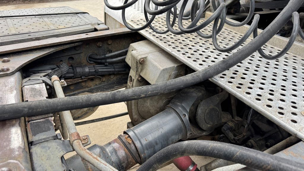 Тягач Mercedes-Benz Actros 3346 S 6X4 Tractor Unit - Complete Spring: фото 8 Тягач Mercedes-Benz Actros 3346 S 6X4 Tractor Unit - Complete Spring: фото 8