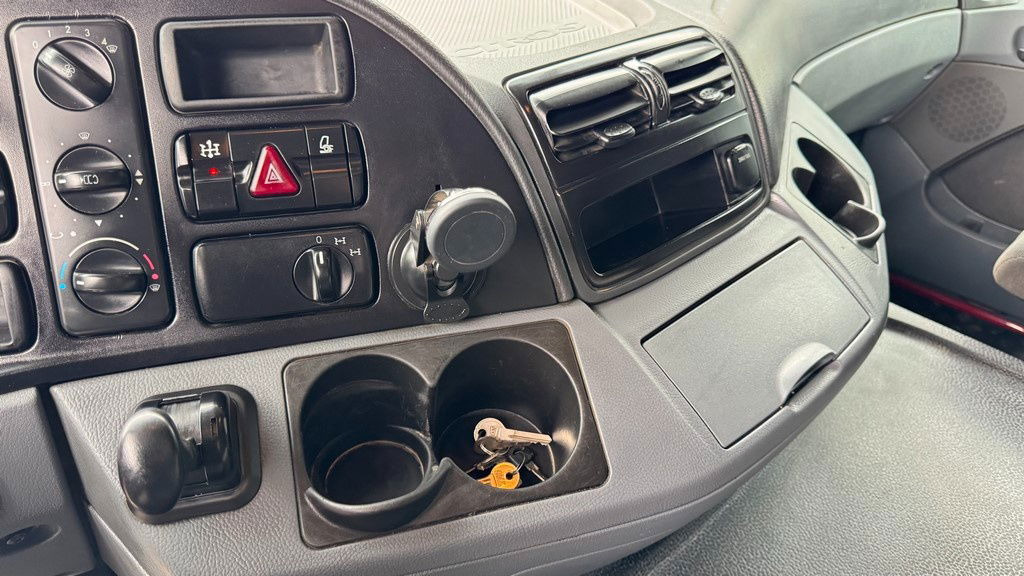 Тягач Mercedes-Benz Actros 3346 S 6X4 Tractor Unit - Complete Spring: фото 30 Тягач Mercedes-Benz Actros 3346 S 6X4 Tractor Unit - Complete Spring: фото 30