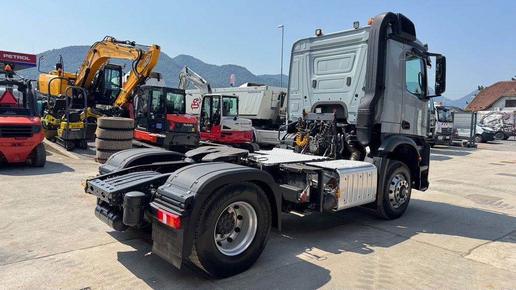 Mercedes-Benz Arocs 1845 HAD 4X4 tractor unit - tipper hydraulics - retarder - Тягач: фото 4 Mercedes-Benz Arocs 1845 HAD 4X4 tractor unit - tipper hydraulics - retarder - Тягач: фото 4
