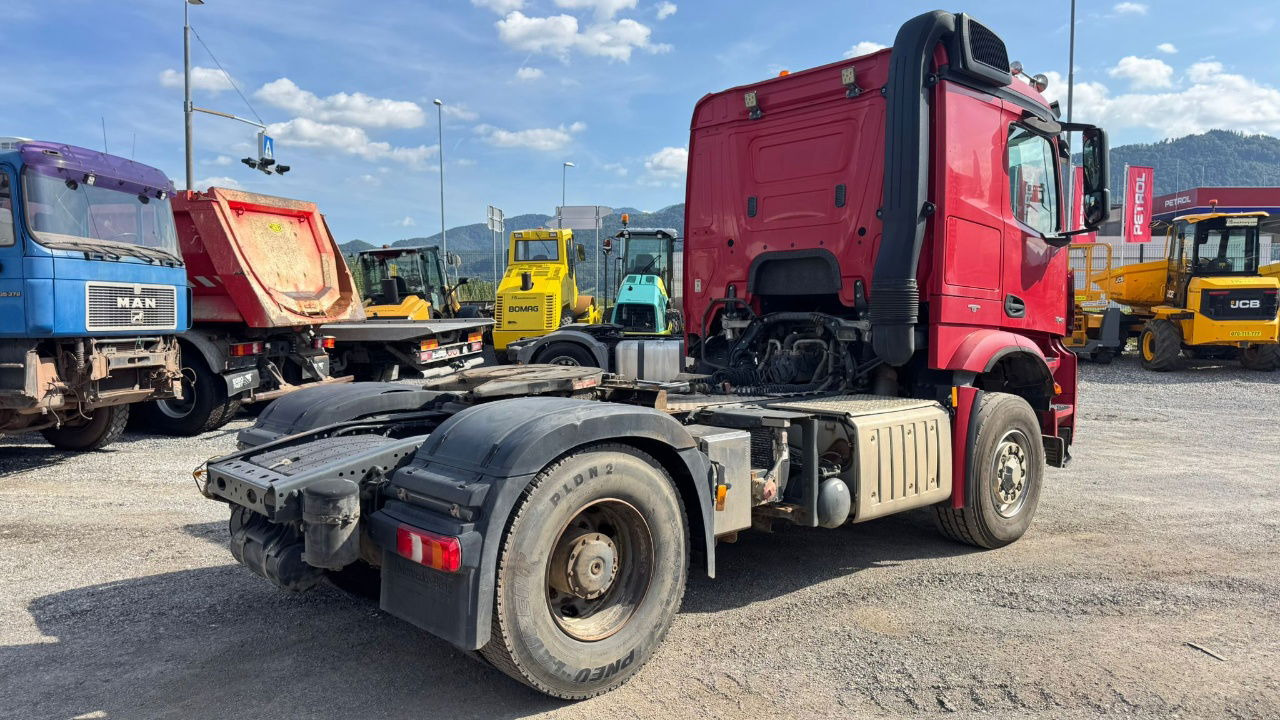 Mercedes-Benz Arocs 1945 HAD 4X4 tractor unit - tipper hydraulics - retarder - Тягач: фото 5 Mercedes-Benz Arocs 1945 HAD 4X4 tractor unit - tipper hydraulics - retarder - Тягач: фото 5