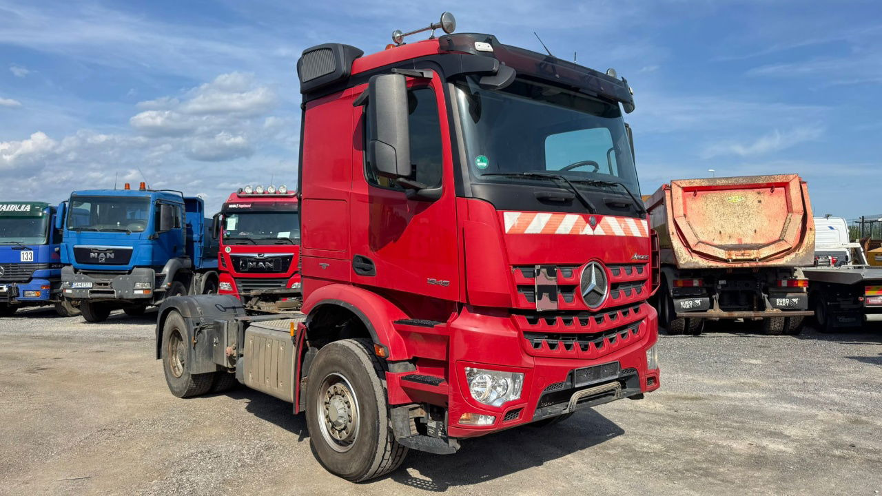 Mercedes-Benz Arocs 1945 HAD 4X4 tractor unit - tipper hydraulics - retarder - Тягач: фото 3 Mercedes-Benz Arocs 1945 HAD 4X4 tractor unit - tipper hydraulics - retarder - Тягач: фото 3