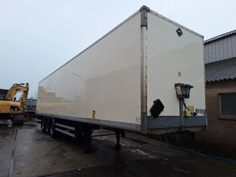 Samro ST39MHPE - Полуприцеп-фургон: фото 3 Samro ST39MHPE - Полуприцеп-фургон: фото 3