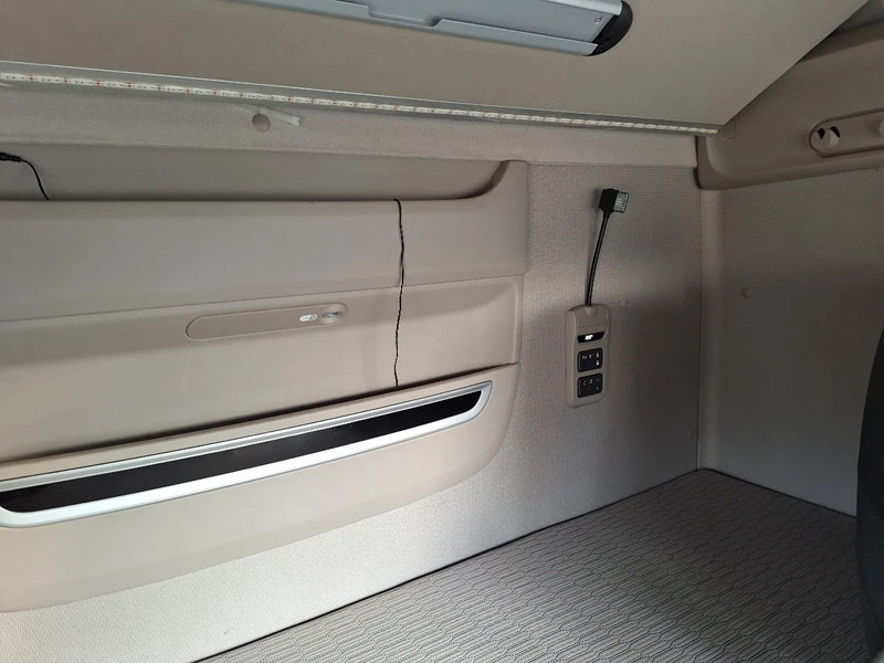 Тягач DAF XF 530 XF 530: фото 11