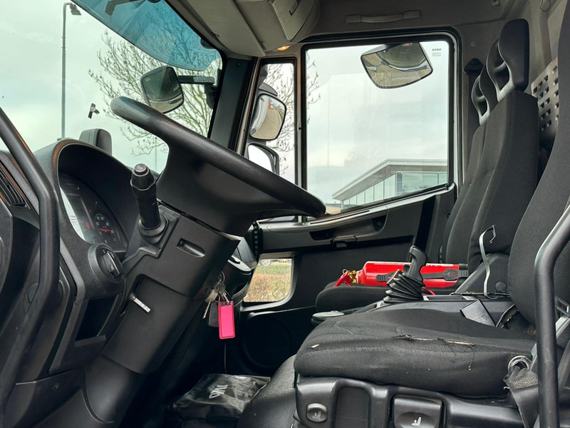 Iveco Eurocargo ML190EL - Грузовик с закрытым кузовом: фото 5 Iveco Eurocargo ML190EL - Грузовик с закрытым кузовом: фото 5