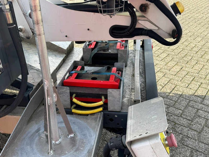 Iveco Daily 35S14 Werkhoogte 14 mtr, 221 draaiuren 18.215 km в лизинг Iveco Daily 35S14 Werkhoogte 14 mtr, 221 draaiuren 18.215 km: фото 11 Iveco Daily 35S14 Werkhoogte 14 mtr, 221 draaiuren 18.215 km в лизинг Iveco Daily 35S14 Werkhoogte 14 mtr, 221 draaiuren 18.215 km: фото 11