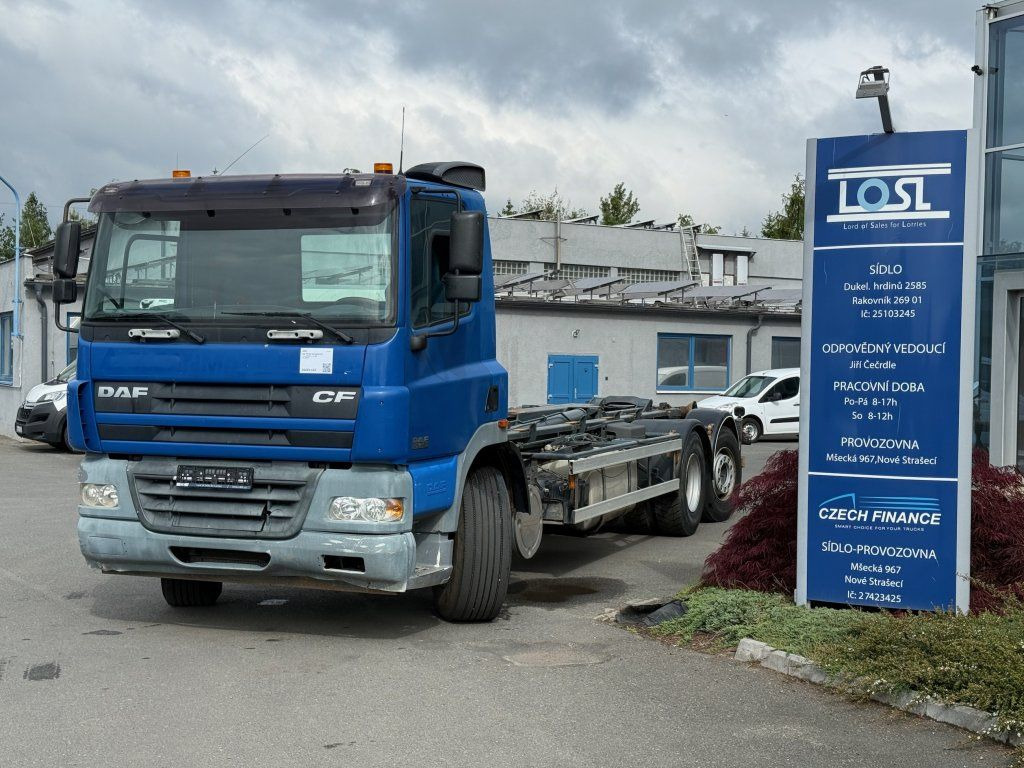 DAF CF85.380 6x2 EURO 3 - Крюковой мультилифт: фото 3 DAF CF85.380 6x2 EURO 3 - Крюковой мультилифт: фото 3