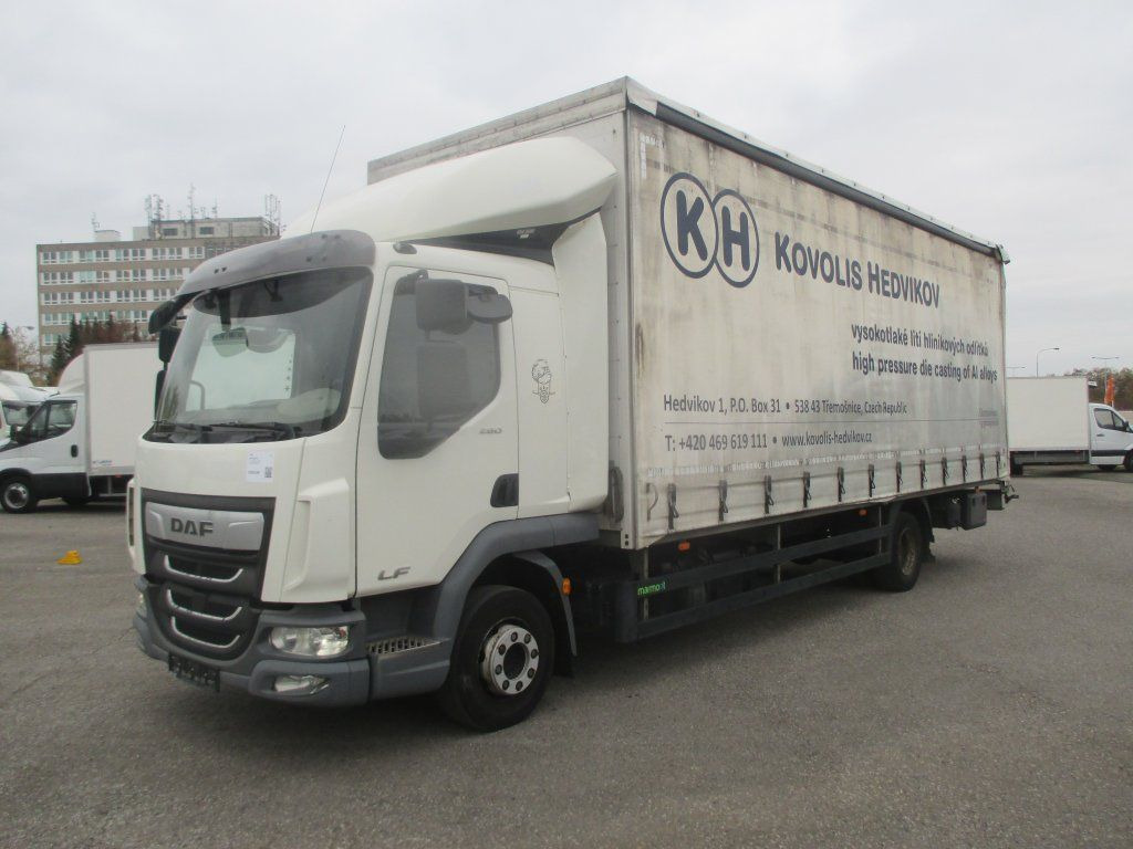 DAF LF 12.260 - Тентованный грузовик: фото 1 DAF LF 12.260 - Тентованный грузовик: фото 1