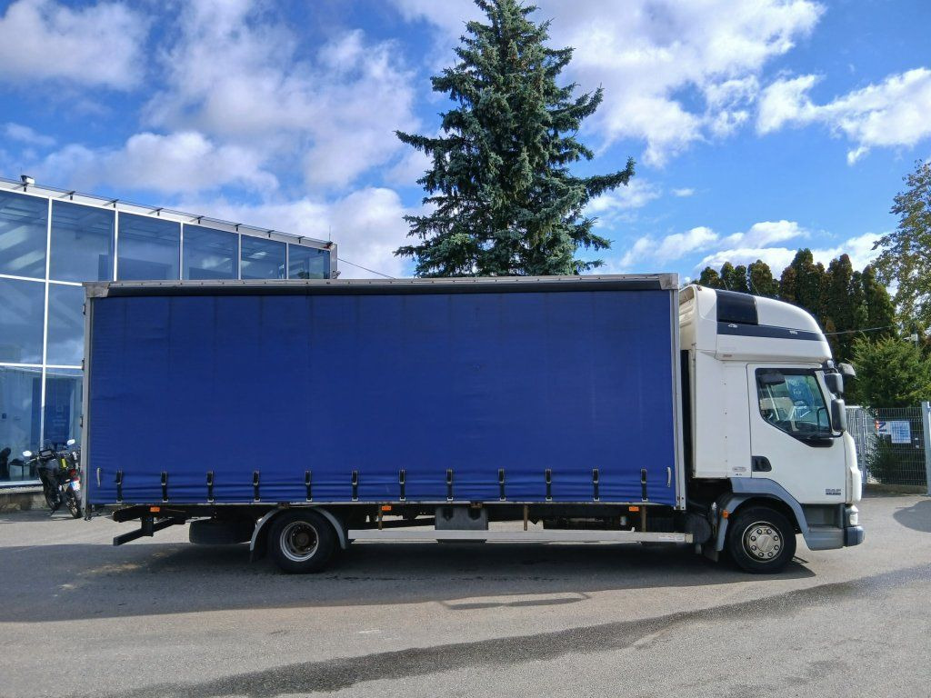 DAF LF45.220 EURO 4 - Тентованный грузовик: фото 3 DAF LF45.220 EURO 4 - Тентованный грузовик: фото 3