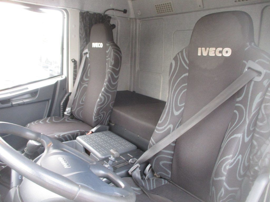 Iveco 120E25, 1 Liege, E6 - Тентованный грузовик: фото 5 Iveco 120E25, 1 Liege, E6 - Тентованный грузовик: фото 5