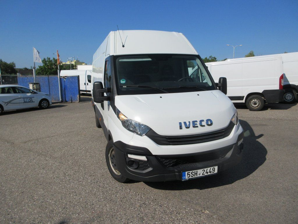 Iveco Daily 35S16 Hi Matic - Цельнометаллический фургон: фото 4 Iveco Daily 35S16 Hi Matic - Цельнометаллический фургон: фото 4