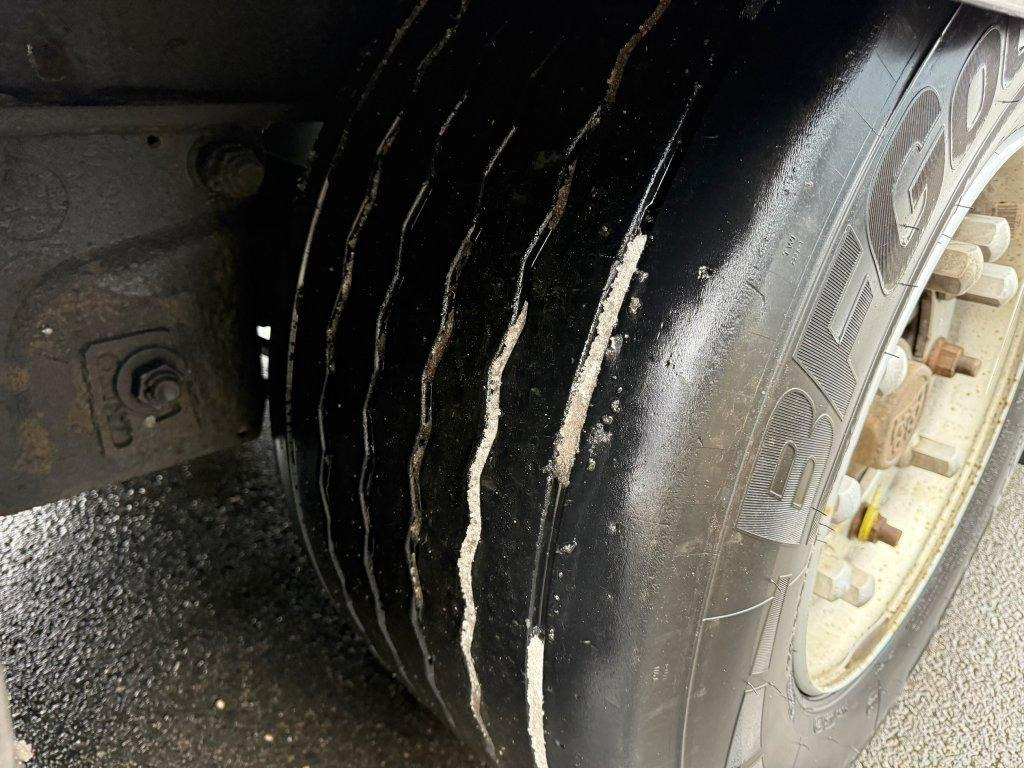 Krone SD MEGA/lowdeck - Тентованный полуприцеп: фото 5 Krone SD MEGA/lowdeck - Тентованный полуприцеп: фото 5