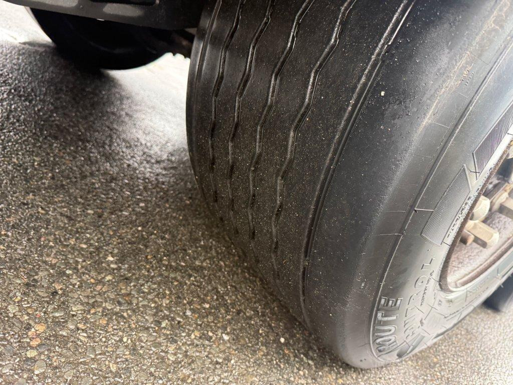 Тентованный полуприцеп Krone SD MEGA/lowdeck: фото 10