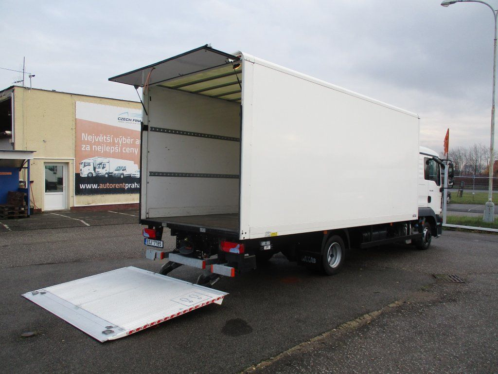 Грузовик с закрытым кузовом MAN TGL 8.190: фото 9