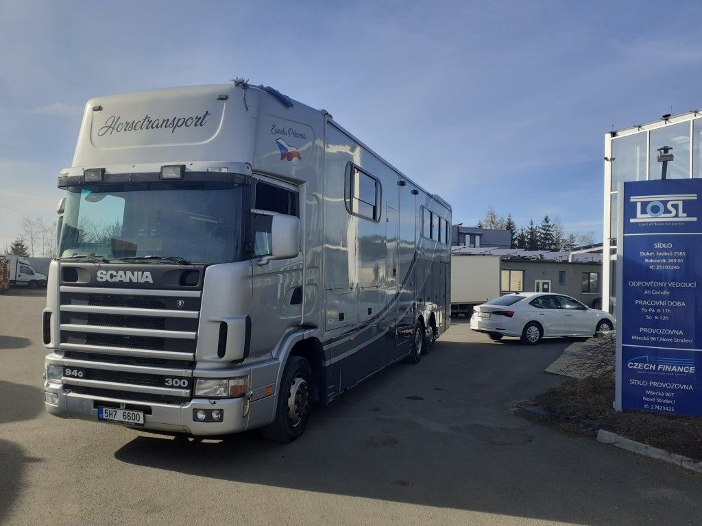 Scania 94G 300 Pferd/Horse-transport (M1 Zulassung) 6x2 - Коневоз: фото 1 Scania 94G 300 Pferd/Horse-transport (M1 Zulassung) 6x2 - Коневоз: фото 1