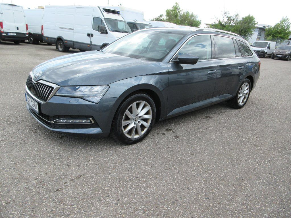 Skoda 2.0 Tdi Style - Универсал: фото 2 Skoda 2.0 Tdi Style - Универсал: фото 2