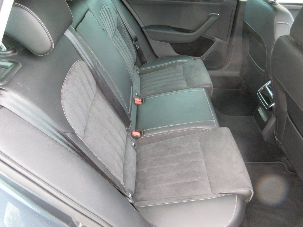 Универсал Skoda 2.0 Tdi  Style: фото 11