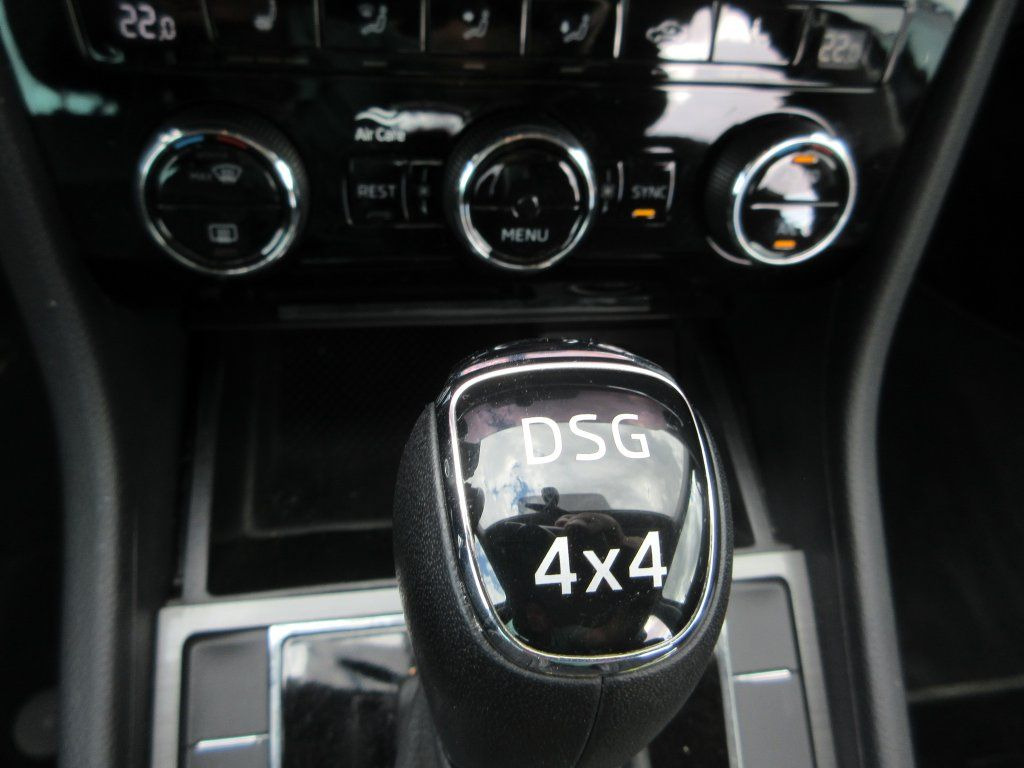 Универсал Skoda 2.0 Tdi  Style: фото 14