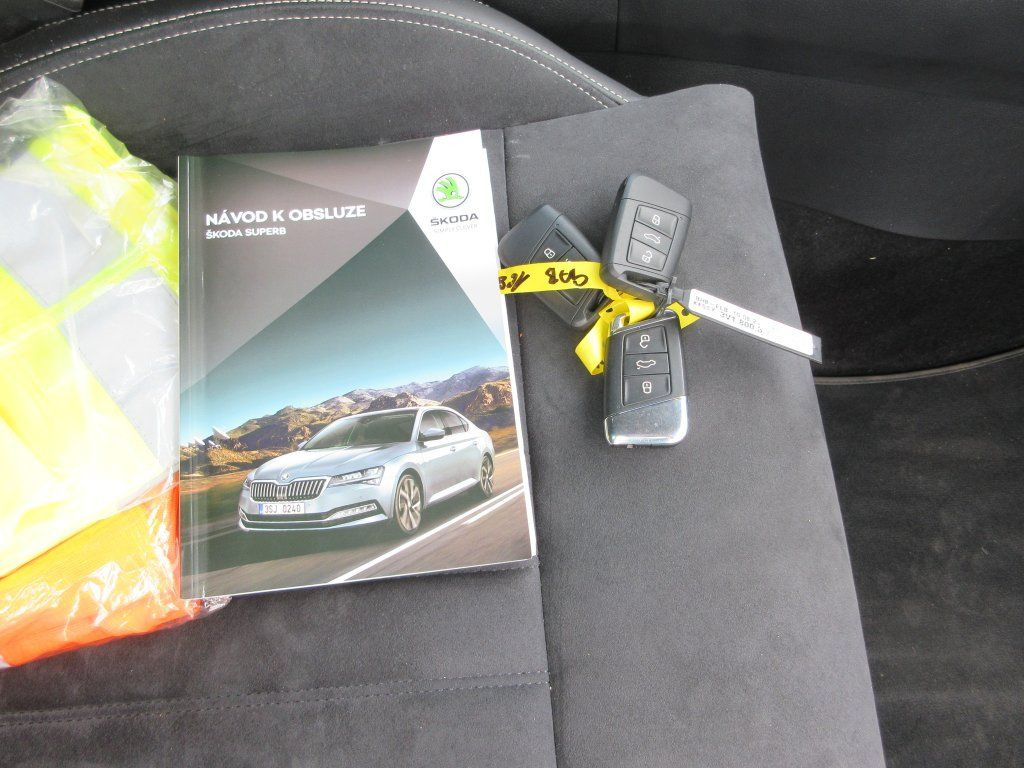 Универсал Skoda 2.0 Tdi  Style: фото 16