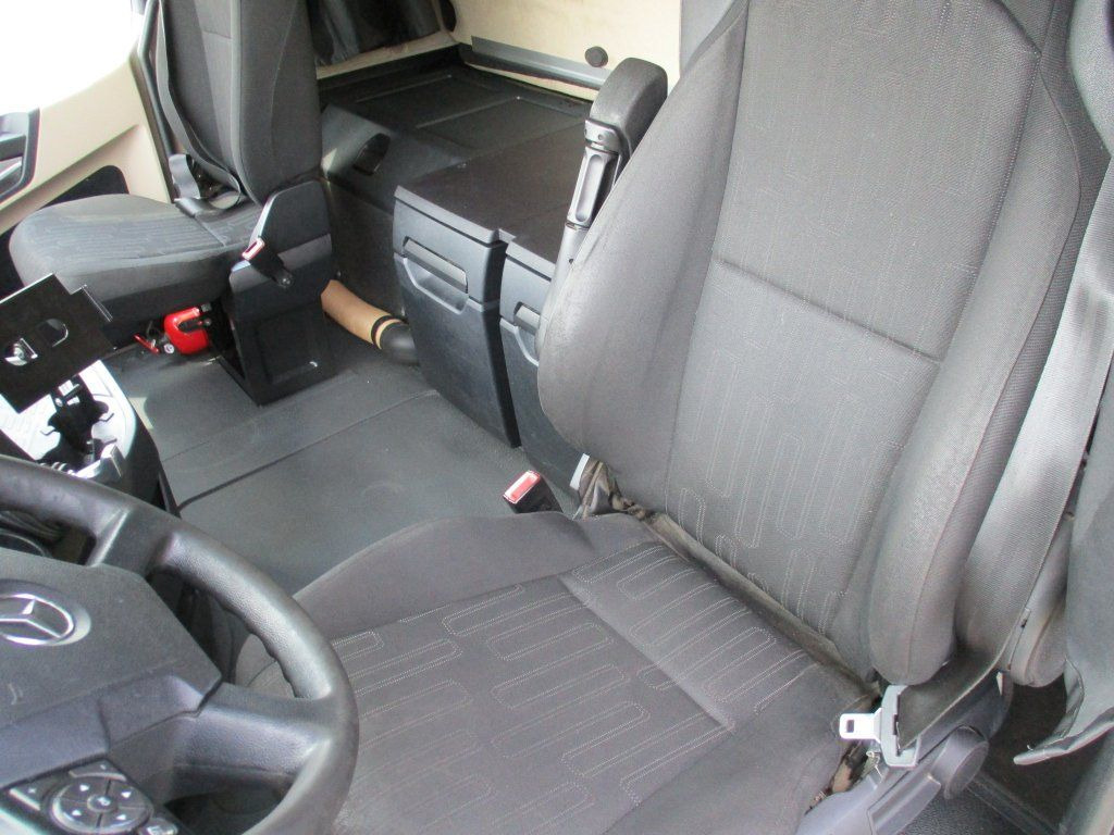Тягач Mercedes-Benz 1845 Actros EURO 6 MEGA/lowdeck: фото 10