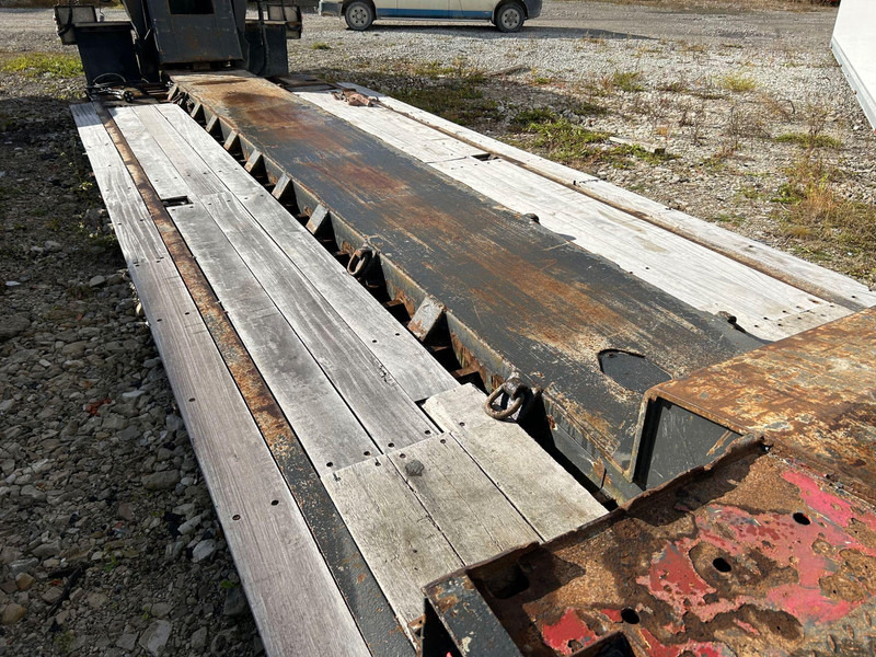 Низкорамный полуприцеп Goldhofer STZ-VL4: фото 10